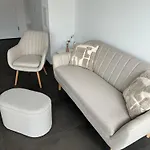 Neue In Der Naehe Vom Oeschinensee Und Der Jungfrau Region Apartment *