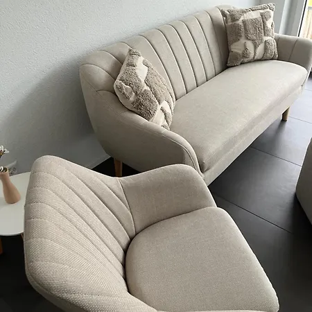 Neue In Der Naehe Vom Oeschinensee Und Der Jungfrau Region