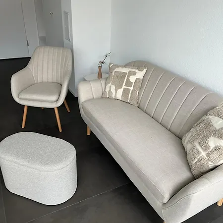 Neue In Der Naehe Vom Oeschinensee Und Der Jungfrau Region Apartmán *