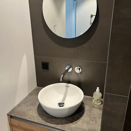 Neue Helle Mit Bergblick 15 Minuten Von Interlaken&jungfrau Region Apartment Aeschi Bei Spiez