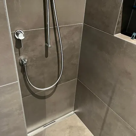 Neue In Der Naehe Vom Oeschinensee Und Der Jungfrau Region * Aeschi Bei Spiez