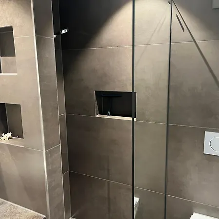 Neue In Der Naehe Vom Oeschinensee Und Der Jungfrau Region 公寓