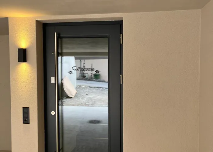 Neue In Der Naehe Vom Oeschinensee Und Der Jungfrau Region דירה *